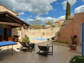 Villa Fumica by Villa Plus