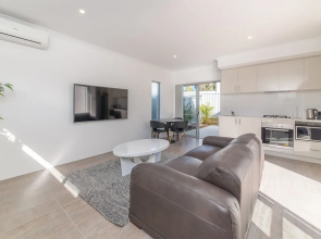 Karrinyup Waters House Rentals