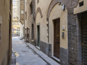 Dante Apartments
