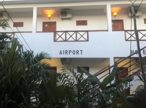 27 Cafe Zanzibar Airport Hotel