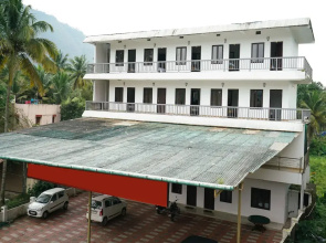 OYO 23388 Fathima Residency