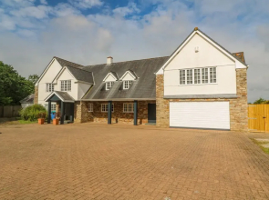 Bodmin Country House