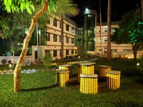Misty Hill Resort
