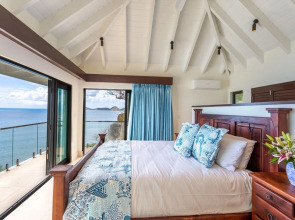 Mini Cooper - The Cooper Bay Villas