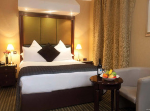 Park Grand Paddington Court