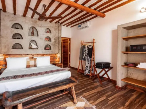 Casa Ananda Boutique Hotel