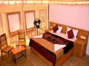 Classic Fort Desert Camp