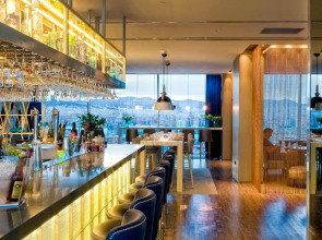 Отель Leonardo Royal Barcelona Forum