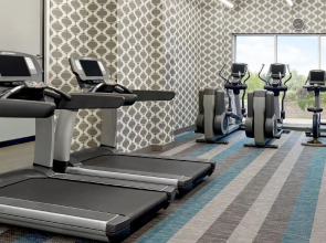 Aloft New York LaGuardia Airport