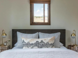 A Beautiful Montana Suite on Yellowstone River