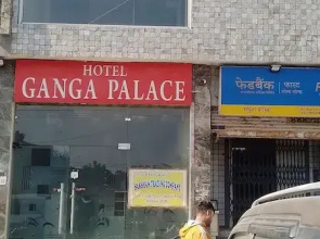 Hotel Ganga Palace