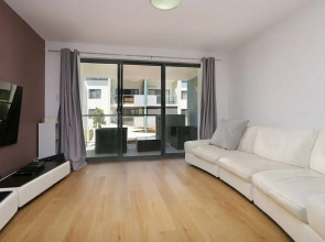 Convenient 3 Bedroom Apartment Close to Casino and CBD