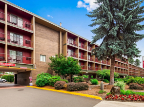 Best Western Plus Rivershore Hotel