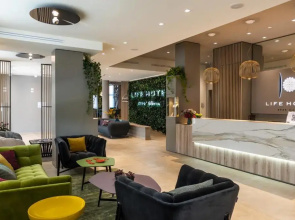 Life Hotel 4 Superior