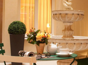 Hotel Saint Honore 85