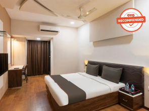 Collection O 76917 Grace Residency