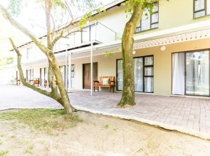 Nyathi Lodge