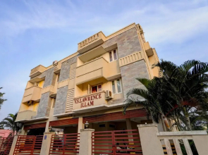 Oyo Flagship 805216 Senthamizh Residency