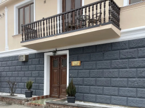 Guest House Top Floor