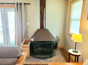 Steel Driver River Cabin
