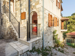 Stemnitsa Stone Residence - Cosy Mountain Escape