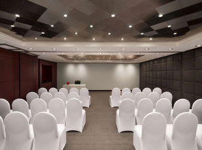 Ramada Plaza by Wyndham Dubai Deira