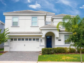 Stunning 9 Bd Single Family w/ Pool @ Champions Gate 1508