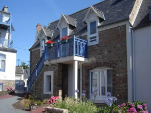 Apartment in Tregastel Near the Beach