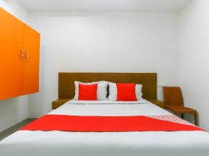 Michaels Residency  by OYO Rooms
