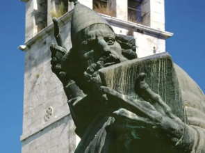 All you need Old Town studio