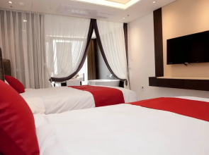 Waystone Seoubong Hotel