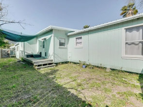 2 Mi to Redfish Bay: Aransas Pass Home w/ Fire Pit