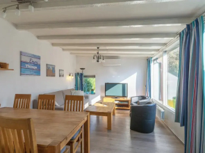 Lovely Bungalow With Patio