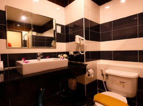 Отель Jomtien Plaza Residence