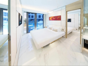 Regala Skycity Hotel by Regal Hotels