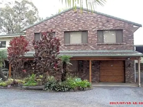 Emerald Tropical Palms B & B