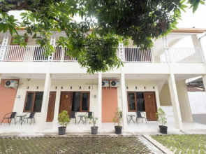 Oyo 2914 Teratai Guest House