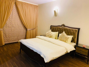 Royal Two Bed Luxury Apartment Gulberg