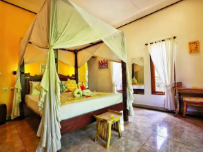Kirana Homestay - Sunshine Bungalow