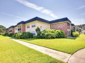 New Smyrna Beach Condo: Pool Access, Walk to Beach