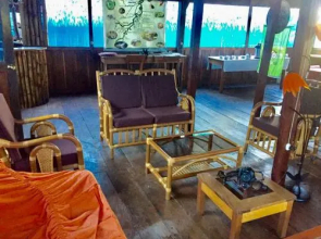 Yaku Amazon Lodge & Expeditions