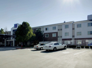 Motel 6 Lehi, UT – Thanksgiving Point