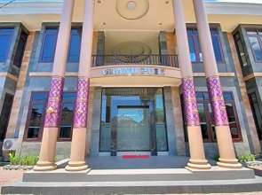 Grand Puri Hotel