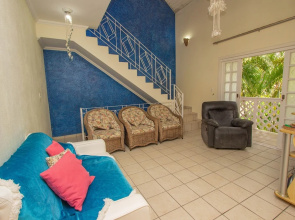 Casa ampla em Bertioga - 2 min. da praia