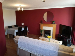 Superb Holiday Home in Springfields, Llanelli