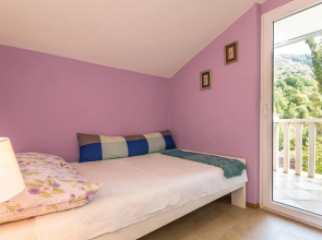 Beautiful Home in Blato na Cetini With Wifi and 3 Bedrooms