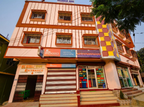 OYO 30386 Hotel Gloria Inn