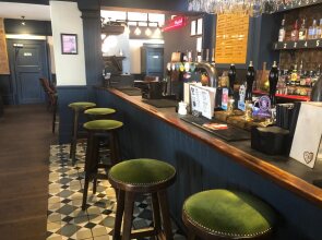 PubLove @ The Steam Engine - Hostel