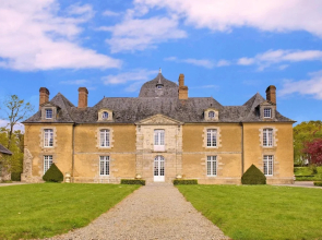 Mansion With 5 Bedrooms in Poligné, With Private Pool, Furnished Garde