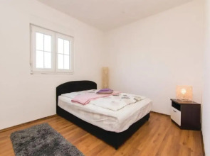 Amazing Villa With Outdoor Swimming Pool